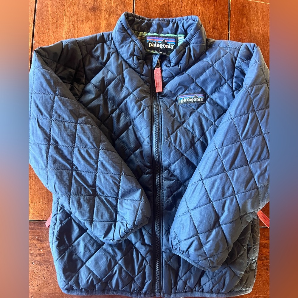 Patagonia 4T Nano puff jacket in Navy